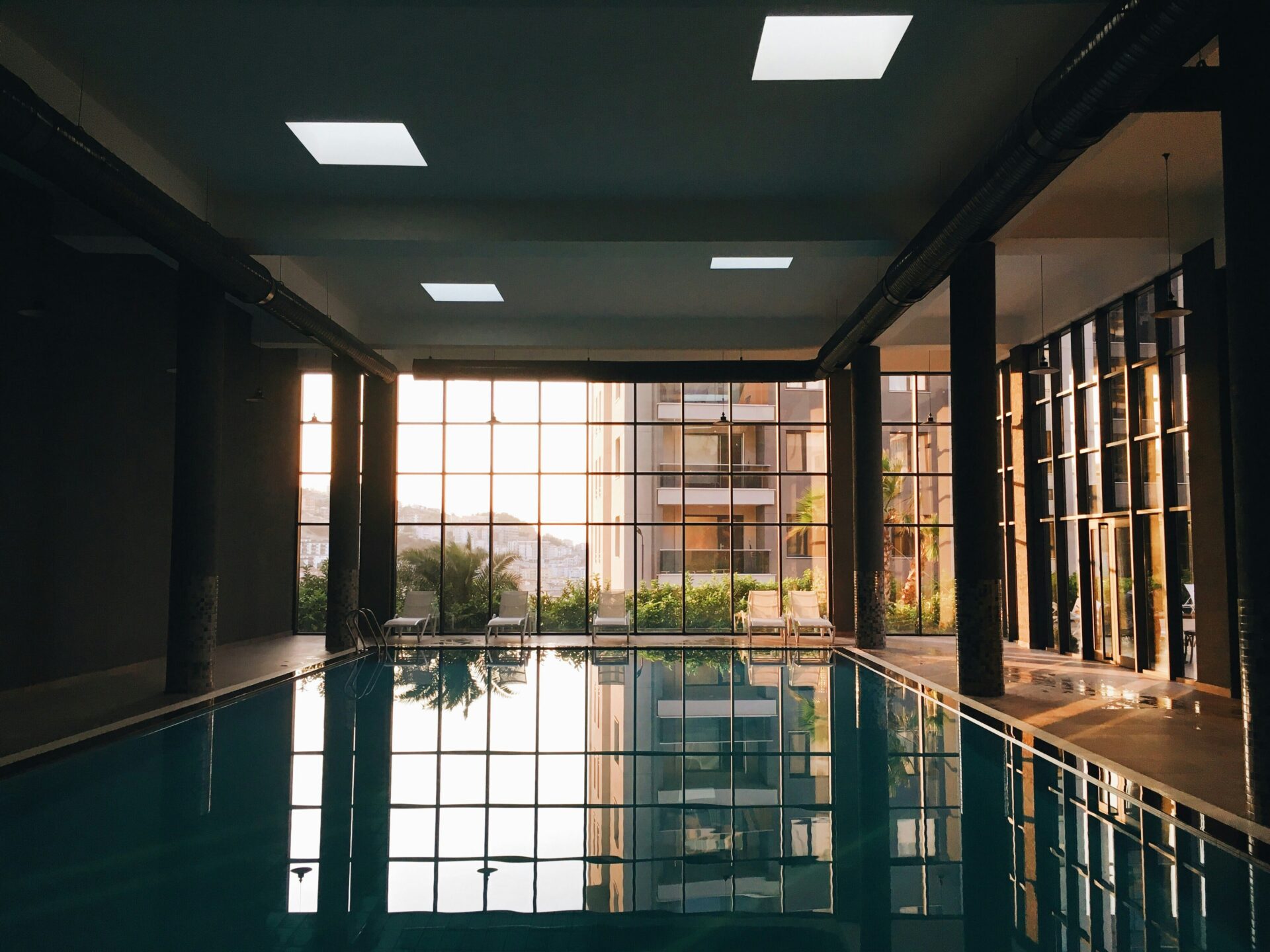 Beautifully Designed Wellness Spaces, October Soundtrack & Autumn Hot Drinks